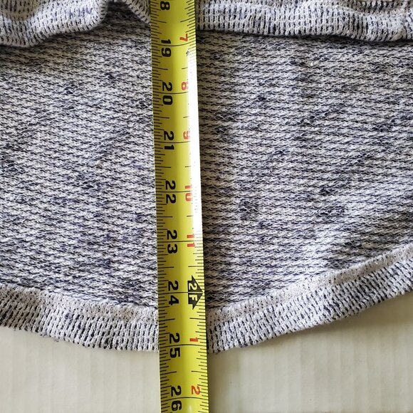 BillaBong Hooded Beach Pull Over - Picture 10 of 10